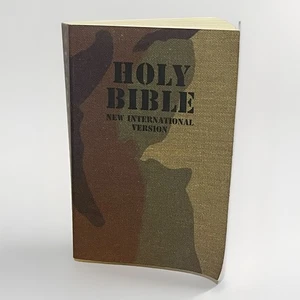 NIV Compact Pocket Complete Bible 1984 Camo Paperback - Clean - Bild 1 von 6