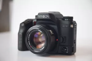 (MINT) Minolta Maxxum 7 FILM CAMERA + AF 50mm f1.4 LENS - Picture 1 of 9