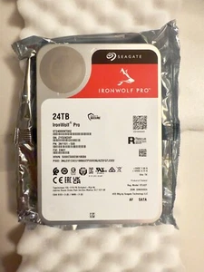 Seagate IronWolf Pro 24 TB HDD NAS interne Festplatte 3.5 Zoll, neuwertig - Bild 1 von 2