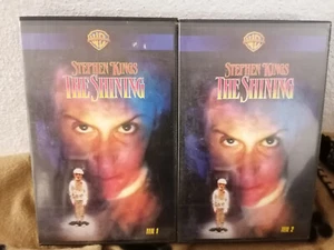 VHS Rarität: STEPHEN KING: THE SHINING (1997) NEUVERFILMUNG AUF 2 VHS MINISERIE - Bild 1 von 3