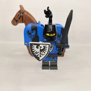 LEGO Castle - Black Falcon Knight Minifigure w/Horse & Barding - Picture 1 of 3