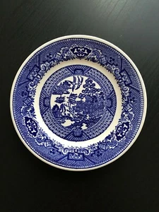 Vintage Homer Laughlin Blue Willow 9" Plate - Picture 1 of 2