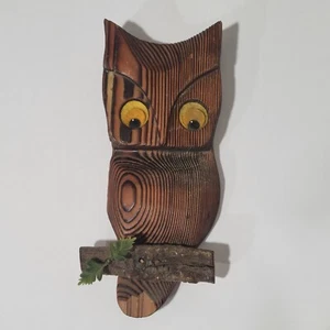 Vintage Rustic Wood Owl Plaque 70s Home Decor 9" Chipped Tail - Picture 1 of 5