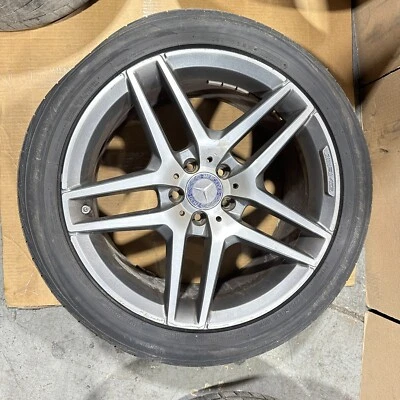 14-17 MERCEDES W222 S550 AMG Rear Wheel Rim 19x9.5 & Tire 275/40/R19 OEM =DENT= - Image 1 of 4
