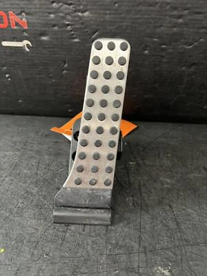 12-15 MERCEDES SLK250 SENSOR ACELERADOR GAS PEDAL ID 2043001204 Foto 1 de 4
