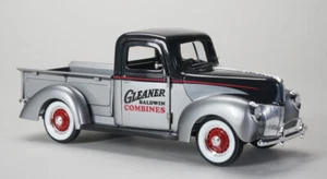 SPECCAST SPEC64131 FORD PICK UP 1940 GLEANER 1:25 Modellino - Foto 1 di 1