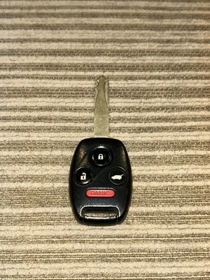 Honda OEM 4 Button Fob And Key Combo - Image 1 of 3