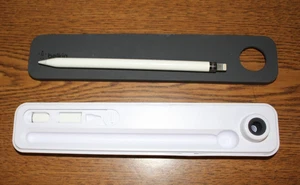Apple Pencil (1st Generation) Model A1603 White / Belkin Case Stylus A04062475 - Picture 1 of 12