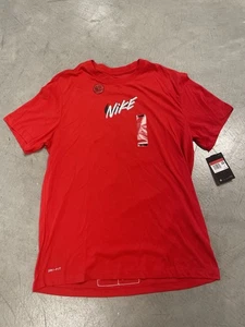 NEU NIKE DRI-FIT TRAINING "Swoosh Tour Tee" HERREN ROTES T-SHIRT Größe Large - Bild 1 von 13