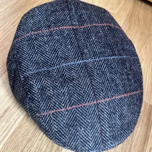 Childrens Flat Cap 52cm Grey Wool Check / Quilted Lining / Elastic Back / Major - Picture 1 of 7