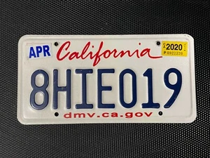 PLACA CALIFORNIA 8HIE019 ABRIL 2020 HIE - Imagen 1 de 1