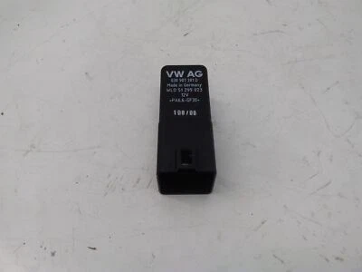 Relè candela VW PASSAT Variant B6 3C5 038907281D 1.60 diesel 77kw 27612755 - Immagine 1 di 4