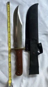 Winchester 14’ Bowie Knife With Belt Sheath.  Stainless Blade - Picture 1 of 10