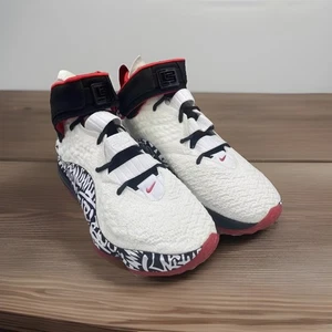 Nike LeBron 17 XVII FP Graffiti CT6047-100 Blanco Negro Talla 7.5 M Stock M Muerto NUEVO - Imagen 1 de 12