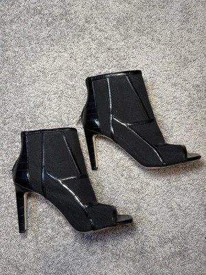 NIB Jessica Simpson JP Colsen Fishnet Mesh Overlay PeepToe Booties, Black, Sz 11 - Image 1 of 4