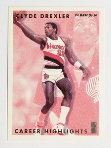 Fleer Clyde Drexler #2 1993-94 Clyde Drexler/bola de sujeción en alto con mano derecha - Imagen 1 de 2