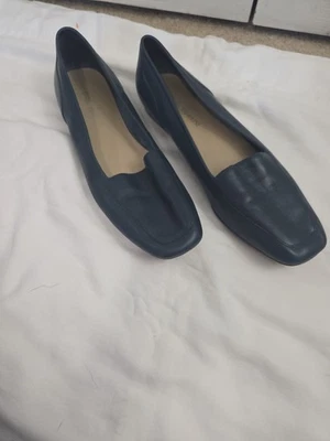Mocasines de cuero para mujer Enzo Angiolini 10N azul marino punta cuadrada zapatos sin cordones Foto 1 de 4