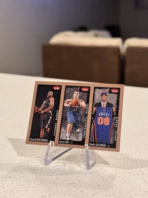 2008 - 09 Fleer - Russell Westbrook、Kevin Love、Danilo Gallinari #237 (RC) — 第 1/2 张图片