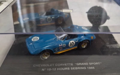2005 Universal Hobbies 1/32 比例压铸 1966 雪佛兰 Corvette Grand Sport — 第 1/3 张图片