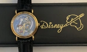 Disney*MGM*Studios 10° Anniversario L.E. (72/76) Orologio disegnato da un artista Disney - Foto 1 di 7
