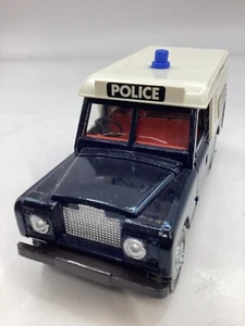 1:36 Police Land Rover with figure. 277 Vintage Dinky. - Picture 1 of 5