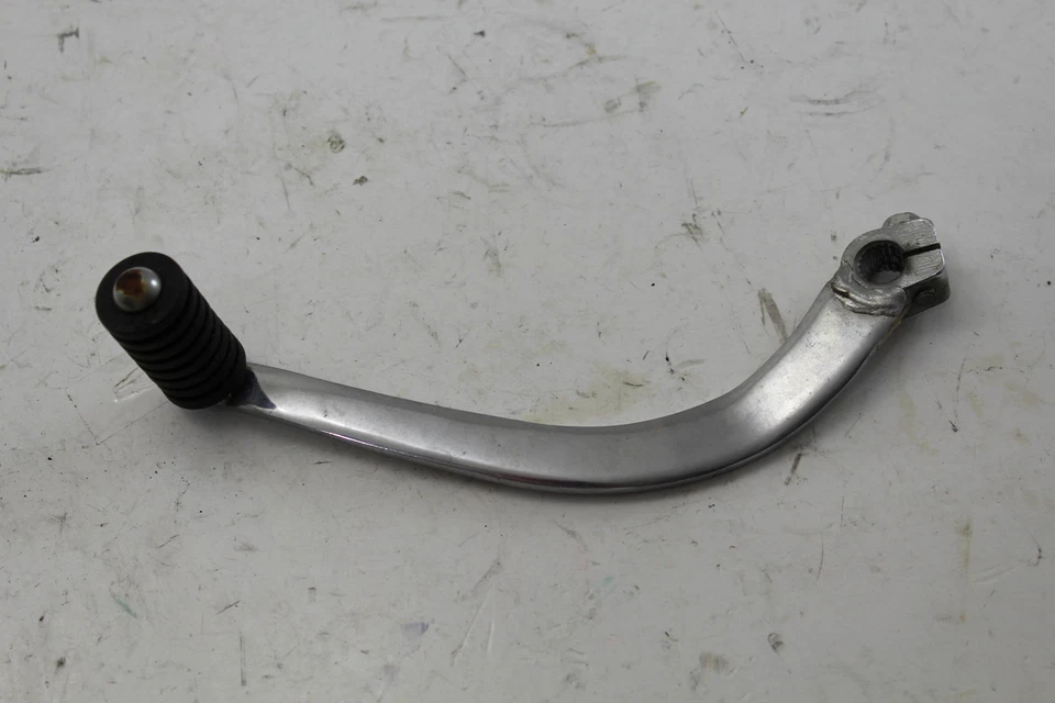 Pedal de câmbio 92-09 INTRUDER 800 VS800 BOULEVARD S50 FABRICANTE DE EQUIPAMENTO ORIGINAL - Imagem 1 de 4