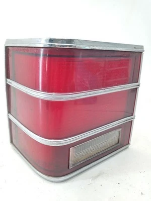 LENTE DE LUZ TRASERA IZQUIERDA DEL CONDUCTOR Mercury Colony Park Wagon 1988-1991 oem probado  Foto 1 de 4