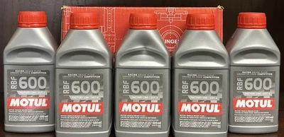 Fluido de freio de corrida Motul RBF 600 FL - 2L AM - Totalmente sintético DOT 4 (5 x 0,5L) - Imagem 1 de 4