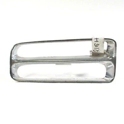 Facel Vega III 1963 (3) bisel de ventilación de aire delantero derecho  Foto 1 de 4