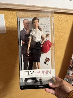 Muñeca Barbie Tim Gunn 2012 (Afrodita/Modelo Muse) Top y falda_W3478_NRFB. G6 Foto 1 de 4