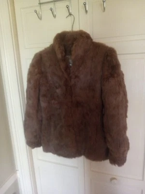 Jaqueta de pele de coelho marrom vintage pequena cor super agradável - Imagem 1 de 4