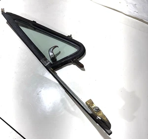 1982-1991 Chevrolet C/K vent glass (LH driver-side) wing window (C10-K30) - Picture 1 of 16