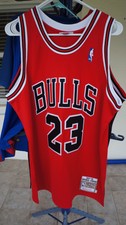 Michael Jordan Authentic Jersey Mitchell and Ness sz 44