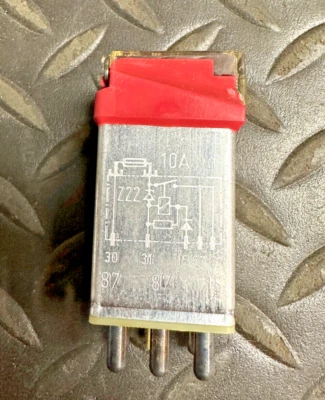Реле защиты от перегрузки - 2015400845 / 897134 - для Mercedes класса SL и других - Изображение 1 из 4
