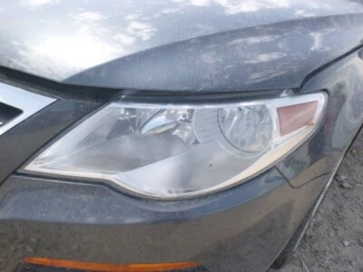 Conjunto de farol esquerdo usado serve: 2011 Volkswagen Cc halogênio esquerdo grau A - Imagem 1 de 4