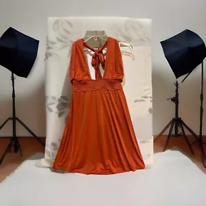 Revolve NBD X NAVEN Größe Small Neckholder Mini Orange Kleid Top - Bild 1 von 8