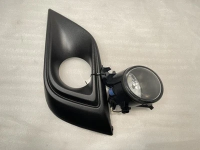 Faro antiniebla derecho Nissan Murano 2015-2018 con moldura negra 3,5 L a AWD 42 K 51000 Foto 1 de 4