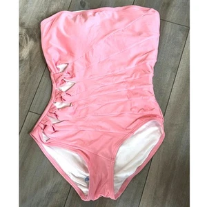 Carmen Marc Valvo Pink Cutout One Piece Bandeau Swimsuit Strapless Size 12 NWOT - Picture 1 of 8