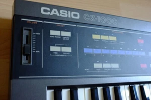 CASIO CZ 1000 Synthesizer OVP - Bild 1 von 9