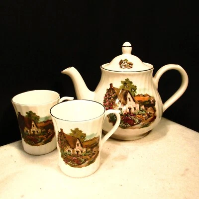 Arthur Wood & Sons/Royal Stuart Cottage Garden Teapot & 2 Mugs - Image 1 of 4