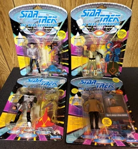 Set di 4 compagni di gioco vintage 92~93 ~ action figure Star Trek Next Generation CIB - Foto 1 di 10