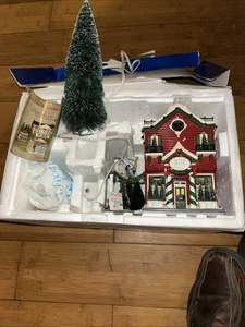 De Colección Departamento 56 The Original Snow Village Campanas de Plata Tienda de Navidad Set de Regalo 2000 - Imagen 1 de 4