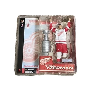 McFarlane Steve Yzerman Detroit Red Wings NHL series 6 holding Stanley Cup NEW - Picture 1 of 6