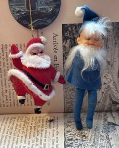Vintage zwei Weihnachtsschmuck 50er Jahre Kitsch rot beflockt Weihnachtsmann Elfe - Bild 1 von 7