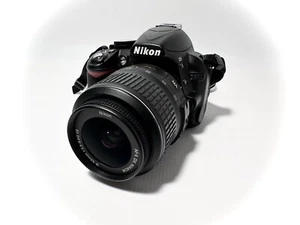 Nikon D3100 AF-S DX NIKKOR 18-55mm f/3.5-5.6G VR Digital SLR Camera - Picture 1 of 13