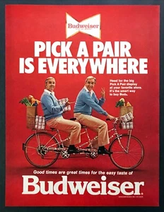 1978 Ed McMahon en Tándem Bicicleta foto Budweiser Cerveza de colección anuncio impreso - Imagen 1 de 1