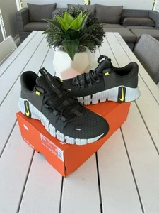 Nike Free Metcon 5 US9 UK8 EUR42.5 Sequoia/Silver-High Voltage DV3949-300 - Picture 1 of 3