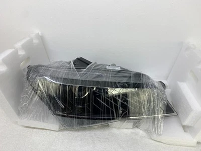 Skoda Superb 3V Frontscheinwerfer Scheinwerfer rechts Bi-Xenon 3V1941018B Orig - Bild 1 von 3