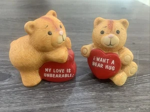 Pair Of Vtg Valentine Bears My Love Is Unbearable Heart/I Want A Hug 2.5” Fig - Picture 1 of 6