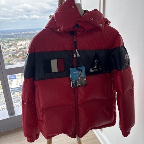 Piumino uomo rosso Moncler Grenoble nuovo con etichette
